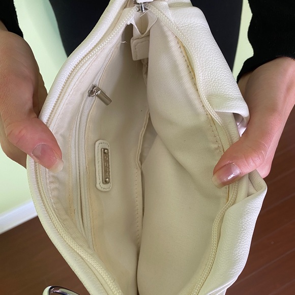 Aldo White Clutch - Picture 5 of 5